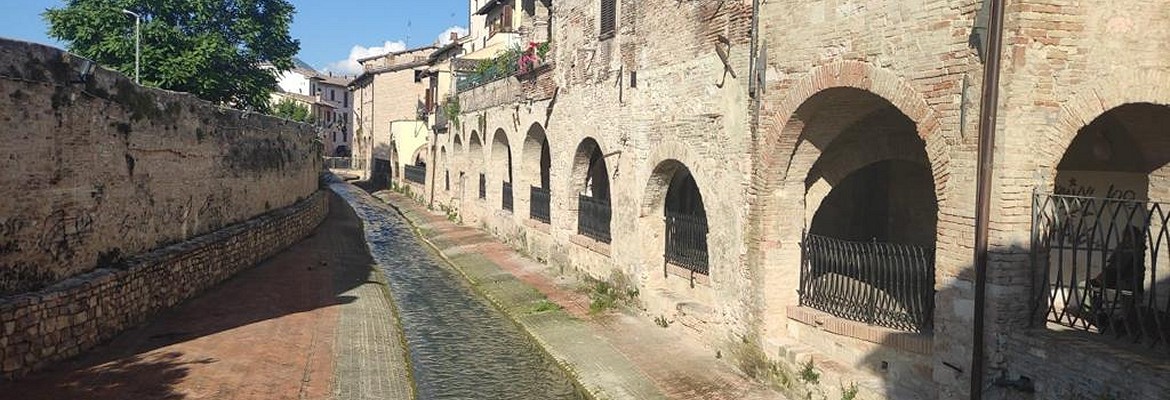 The Rione Spada of Foligno and the Porticato delle Conce